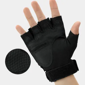 Black half-finger tactical gloves, breathable sports cycling fitness gloves with grip.