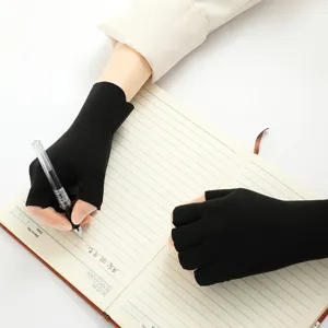 Black fingerless thermal gloves for women and men, autumn and winter wrist protection.