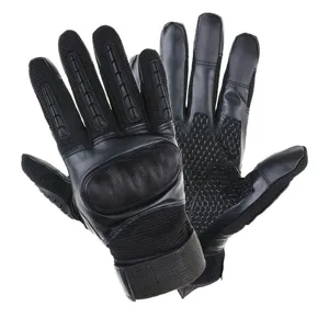 Men's tactical outdoor cycling gloves detail view, non-slip touch screen sports gloves.