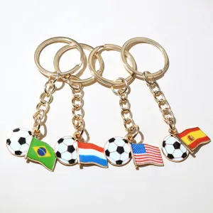 Porte-cles drapeau national de football en metal avec anneau pendentif DIY deco