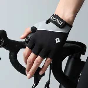 Half-finger cycling gloves for fitness and sports, breathable and anti-slip comfortable wear.