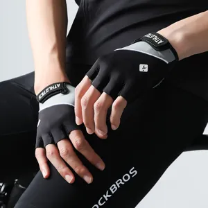 Half-finger fitness cycling gloves with non-slip silicone breathable ice silk fabric for men and women.