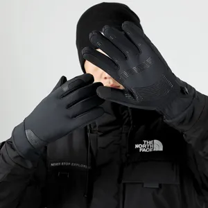 Men's winter warm windproof thermal gloves for cycling and skiing with touch screen.