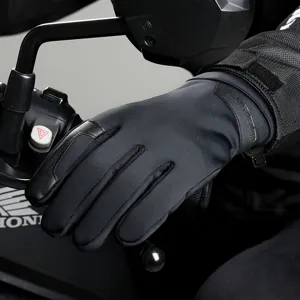 Thermal winter motorcycle riding gloves for men, windproof and anti-slip thermal gear.