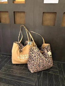 Leopard print canvas tote bag large capacity casual shoulder bag daily commuter style