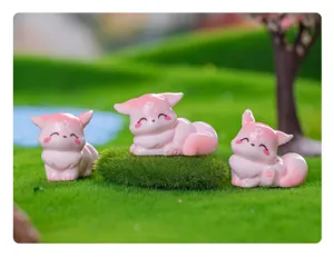 Süße rosa Harz Fuchs Mini Figuren Set für Mikrolandschaft DIY Dekoration und Auto Interieur.