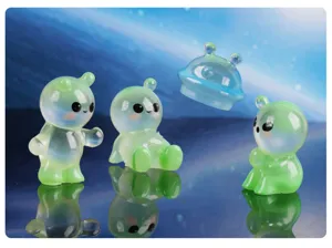 Set di figurine alieni in resina micro paesaggio luminoso, simpatici giocattoli decorativi.