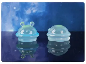 Statuetta luminosa in resina alieno fantasma micro paesaggio decorazione creativa da scrivania 2pz