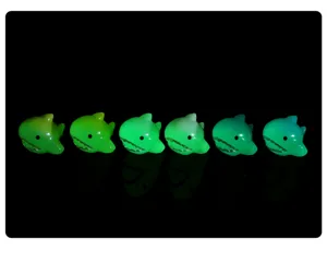 Mini figurine di squalo luminose con sfumatura, resina che si illumina al buio per acquario.