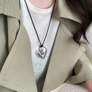 Minimalistische silberne Metall Herz Anhänger Halskette Vintage Pullover Kette für Damen