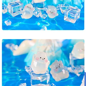 Détails de la figurine d'ours polaire en résine lumineuse, jolie déco miniature.