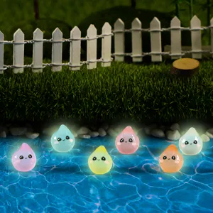 Miniature gocce d'acqua in resina luminosa simpatiche figurine micro paesaggio DIY