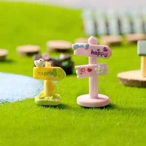 Miniatura odoigitikou simatos apo ritini gia diakosmisi mousas kipou neradon diy art
