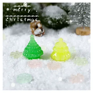 Albero di Natale in resina miniatura micro paesaggio decorazione fai da te neve accessori