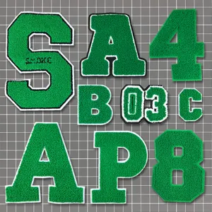 Grüne Chenille Handtuchstickerei Buchstaben Zahlen Aufnäher DIY Bekleidungszubehör Baseball Jacke Dekorative Bestickte Flicken