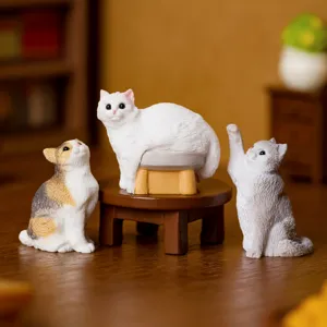 Miniatura realista gatto resina ornamento carino cartone animato gatto ufficio auto.