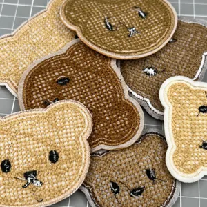 Süße Cartoon Bär Frottee Stickerei Patches DIY Kleidung Zubehör dekorative Flicken