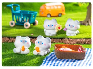 Cute resin cat miniature figurines for DIY gardening, succulent plant pots and micro landscapes.