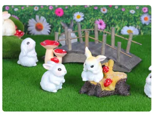 Piccole figurine di coniglio in resina per micro paesaggio e graziosa decorazione casa.