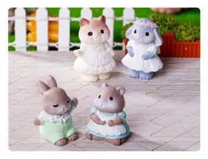 Cute resin animal miniatures, vintage pastoral style, ideal for car and garden decor details.
