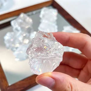 Piedra bruta de cristal de cuarzo blanco natural espécimen mineral para difusor detalle.