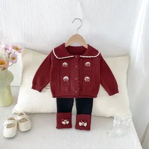 Infant baby knitted cardigan and leggings set details, soft fabric cute bows