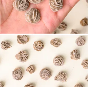 Campione di pietra di cristallo minerale di rosa del deserto naturale ornamento collezione