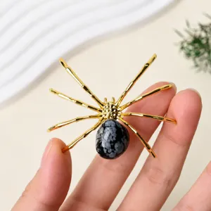 Natural crystal spider ornament tumbled stone desktop decor Halloween decoration 5.5x4.5cm