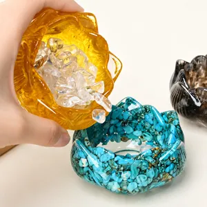 Cristal Natural Piedra Triturada Resina Epoxi Loto Cornucopia Adorno Cuenco De Desmagnetización Candelabro