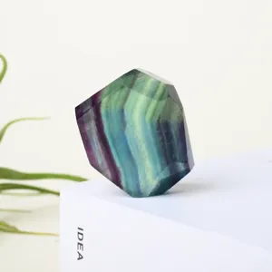 Piedra bruta de fluorita natural geométrica pulida a mano cristal mineral decorativo
