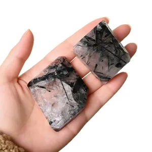 Cuarzo rutilado negro natural cristal pulido pieza irregular para decoracion oficina