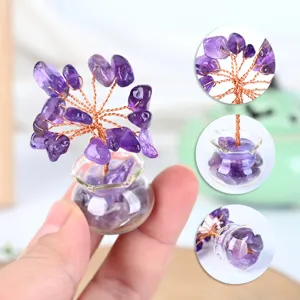 Mini amethist kristal boom ornament met koperdraad en glazen vaas voor thuisdecoratie.