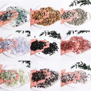 Natural crystal gravel chips for fish tank decoration, potted plants and crystal demagnetization.