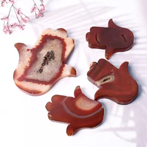 Geode de cristal main de fatima en agate rouge naturelle detail de decoration interieur