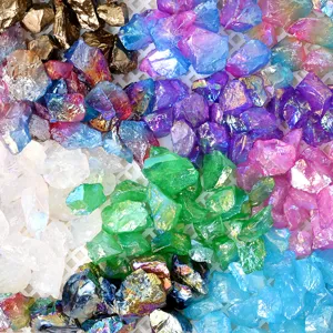 Pietre di cristallo grezze galvanizzate colorate, quarzo arcobaleno per acquario e decorazioni.