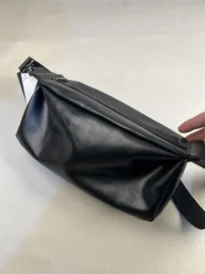 Black minimalist leather crossbody bag vintage casual shoulder chest bag for men daily use