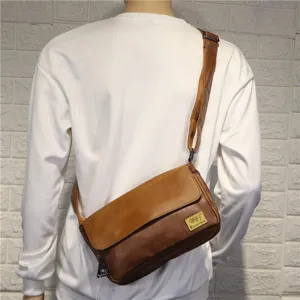 Borsa a tracolla da uomo in pelle marrone vintage borsa messenger casual con patta.