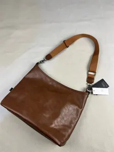 Men's brown leather shoulder bag casual large capacity messenger tote bag for daily commute new style
