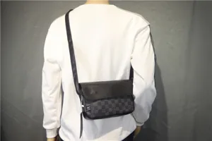 Herren schwarz grau karierte Umhaengetasche freizeit crossbody Schultertasche taeglicher Gebrauch