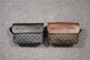 Herren stilvolle karierte Umhängetasche, lässige Schultertasche mit Klappe im Retro Design.
