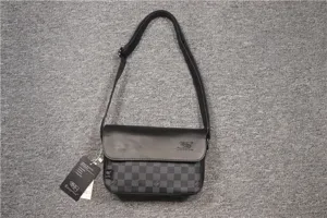 Three-box herren schwarz grau karierte umhängetasche lässige crossbody tasche detailansicht