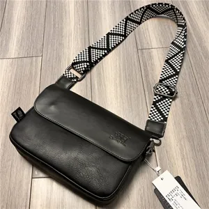 Men's Casual PU Leather Crossbody Bag Japanese Style Versatile Small Shoulder Bag Waterproof Daily Commute Messenger