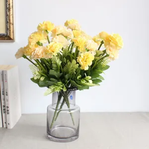 Mazzo di fiori artificiali di garofano a 10 teste per decorazione matrimonio e oggetti di scena per foto.