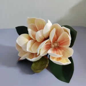Bouquet de fleurs de magnolia artificielles 4 têtes EVA soie détail belle maison.