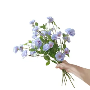 Künstlicher blauer Ranunkel Seidenblumen Blumenstrauß für Heimdekoration DIY Fotografie.