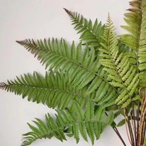 70cm Kuenstliche Farnblaetter Tropische Gruenpflanzen Faux Farnwedel Blumenarrangement Deko