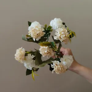 Künstlicher runder Chrysanthemen Blumenstrauß 9 Köpfe Simulationsblumen für Heimwerker Deko