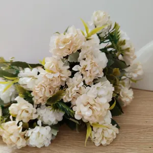 Kunstblumen Strauß Detail, 9 Köpfe Champagner dekorative Seidenblumen für Heim und Party.