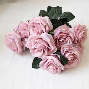 Bouquet di Rose Artificiali Francesi Mazzo di Fiori di Seta Composizione Floreale per Decorazione Matrimonio Casa Accessori Fotografici