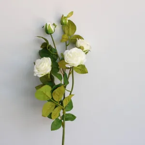 Künstlicher weißer Rosen Seidenblumen Zweig für Heimdekoration und Foto Requisite.